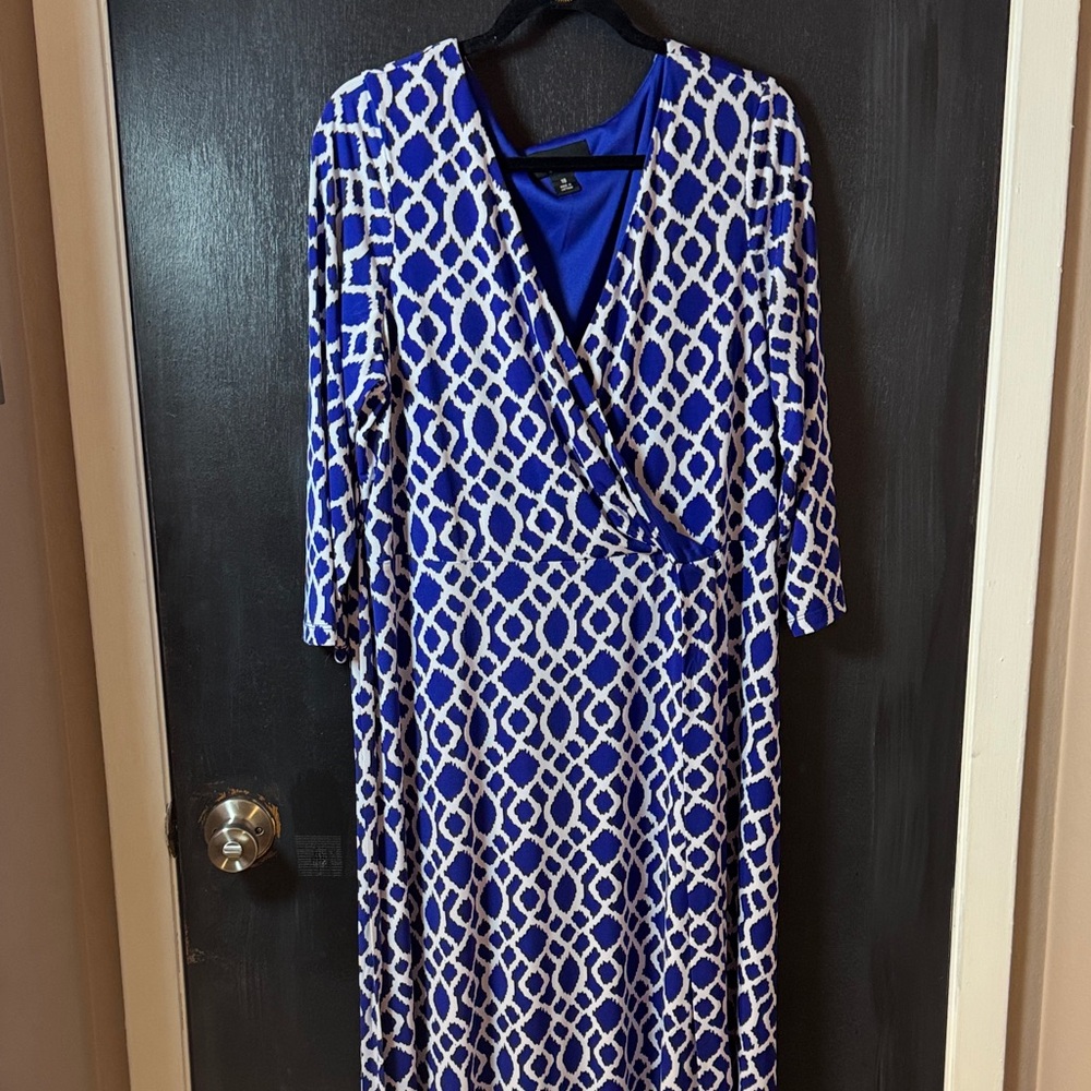 Studio Royal Blue and White Long Sleeve Dress